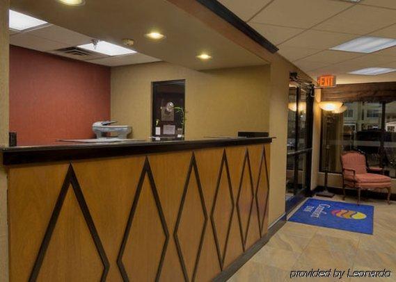 Rodeway Inn & Suites Clarksville Inreriör bild