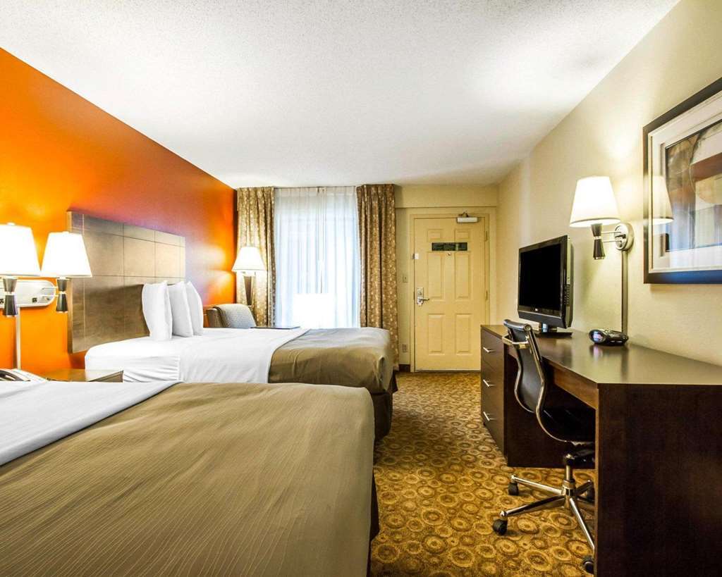 Rodeway Inn & Suites Clarksville Rum bild