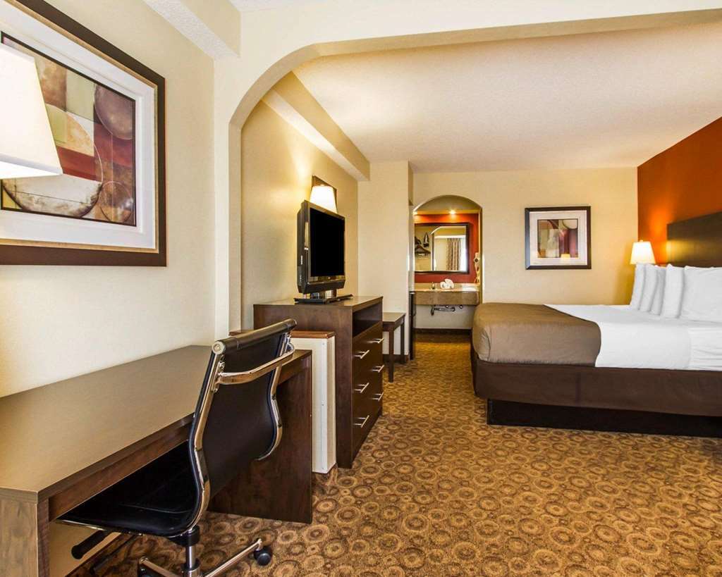 Rodeway Inn & Suites Clarksville Rum bild